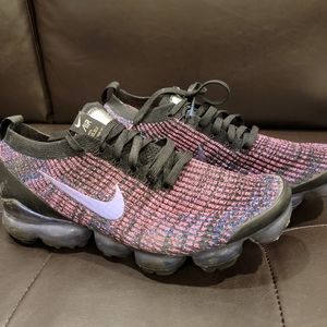 Air Max Vapor Size 12. Used. In Fair Condition without Box.